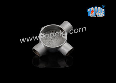 الصندوق الدائري للاتصال الحديدي القابل للتلاعب 3 طريق أنبوب كهربائي BS4568 Tee