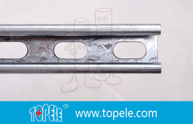 القناة السوداء المصنوعة من الحديد 41X41MM القناة غير المقطوعة ، HDG القناة المقطوعة / القناة العادية للقنوات الداعمة