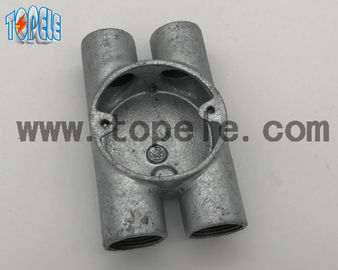 BS4568 أدوات التوصيل الكهربائية Twin Through Way H مربع حديدي قابل للتلاعب 20mm -32mm