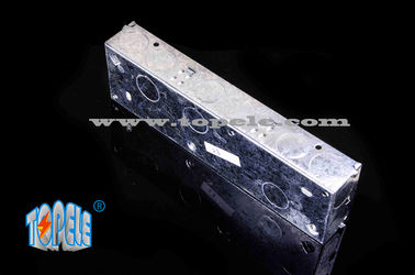 السقف المعدني والجدار الصناديق الكهربائية والغطاء 1 + 1 + 1 عصابة